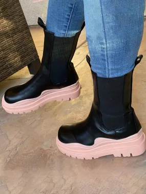 Chunky Soled Flatform Boots