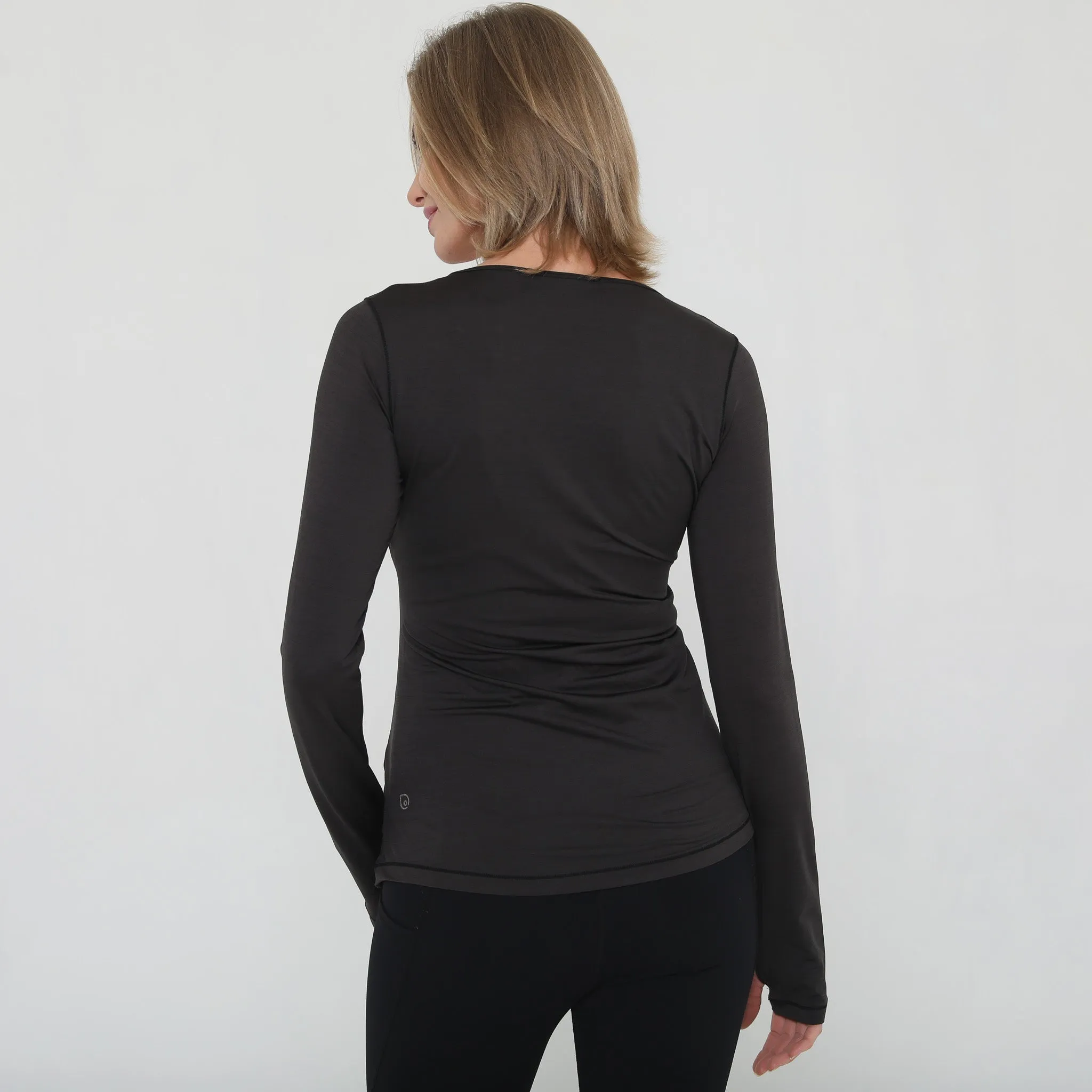 Olivia During & After Crossover Layering Long Sleeve Top (Noir)